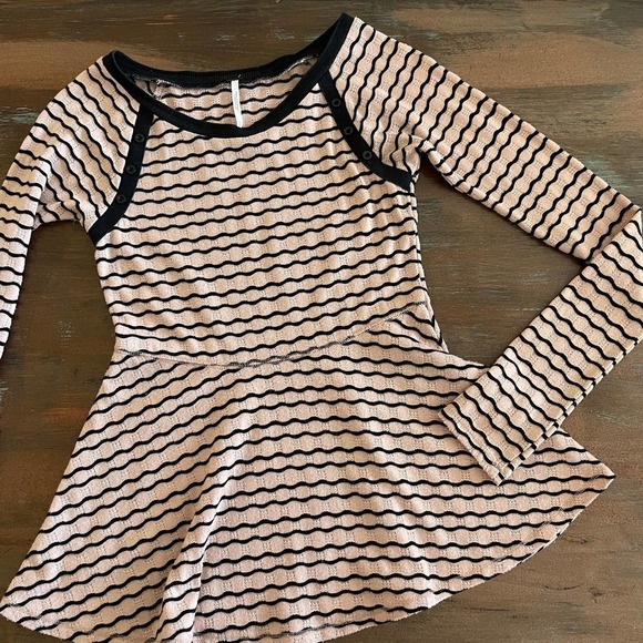 Free People Wavy Stripe Pointelle Peplum Sweater Size Small - Picture 2 of 8